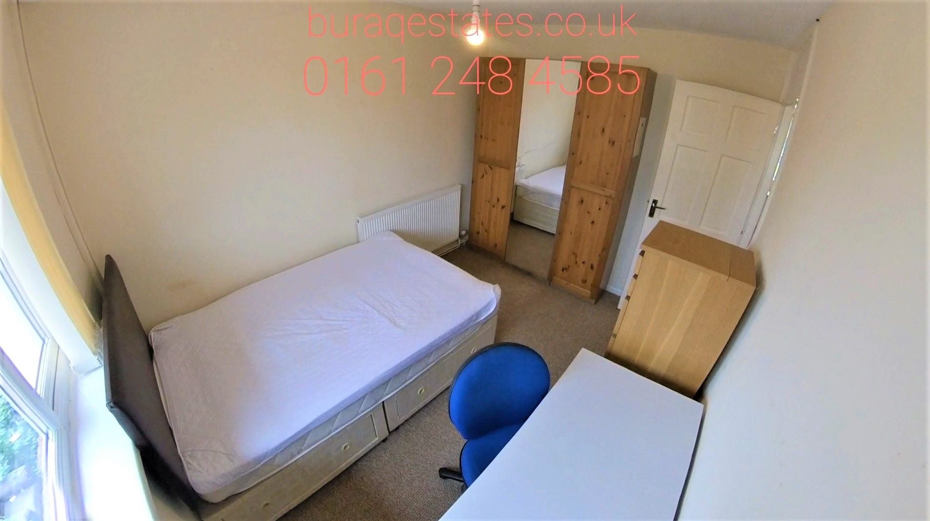 Room Addison Close in Manchester
