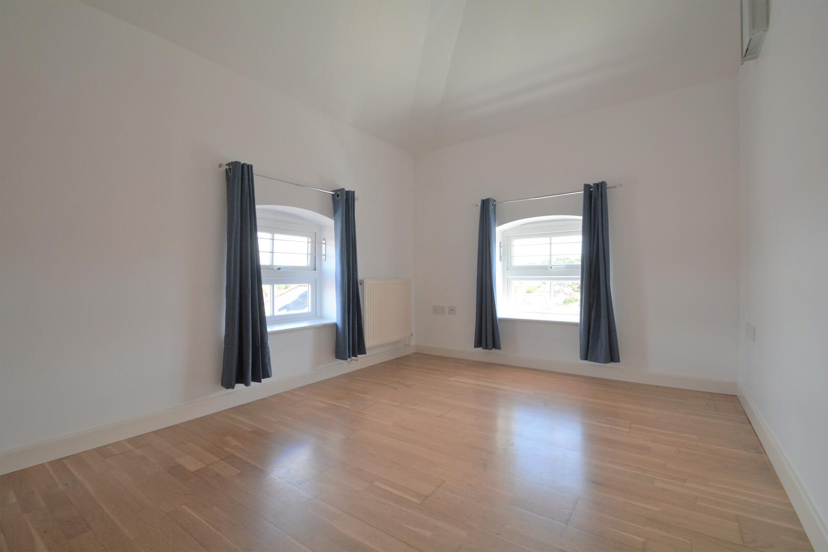 Flat Benett Street in Ryde