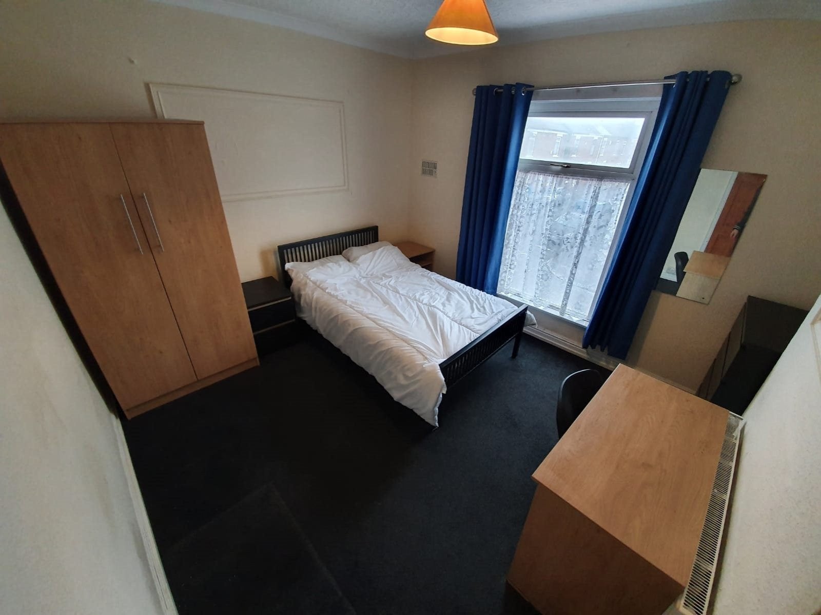 Room Blaydes Street in Hull