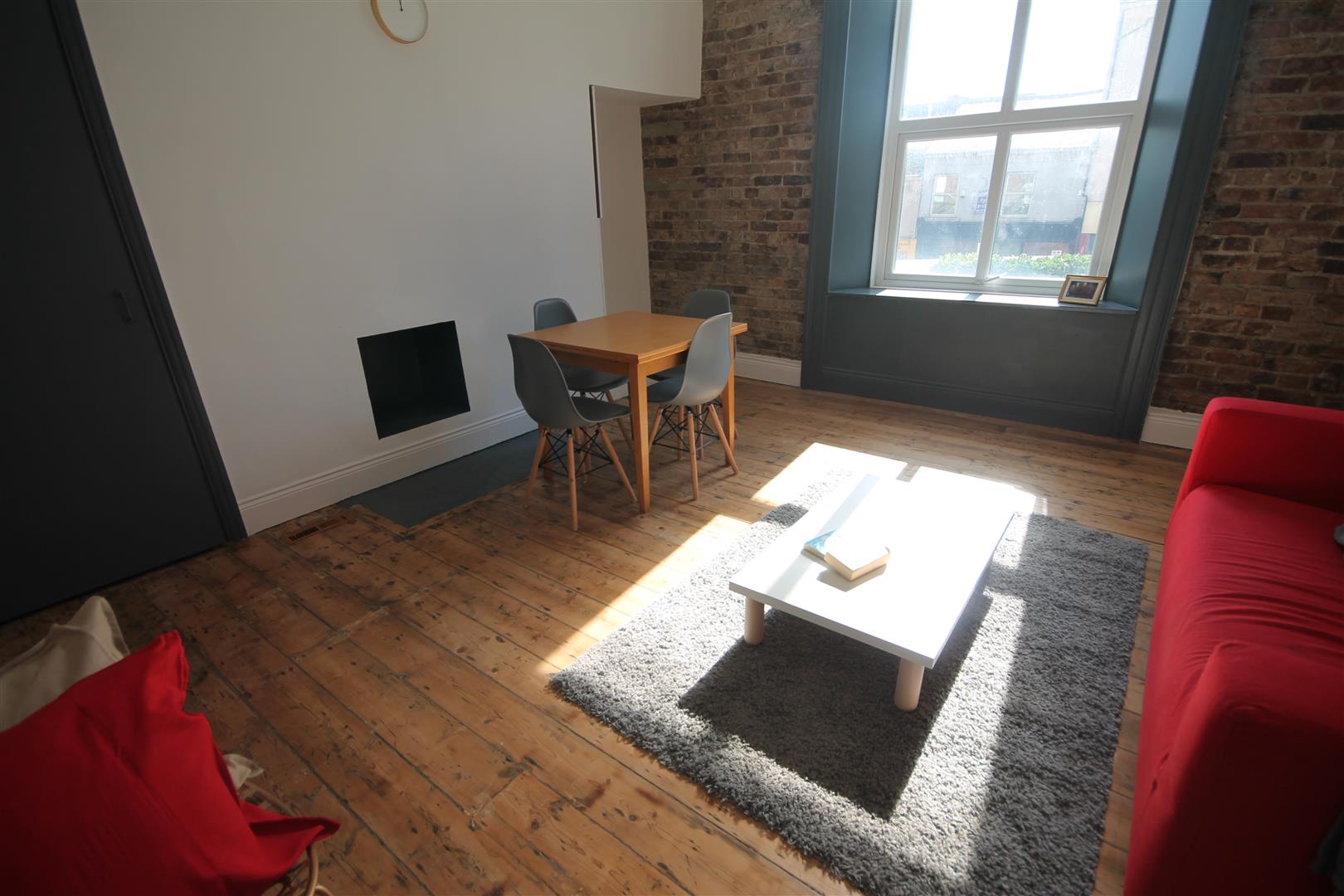 Flat Westgate Road in Newcastle upon Tyne