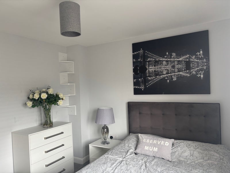 Room Kenbury Drive in Slough