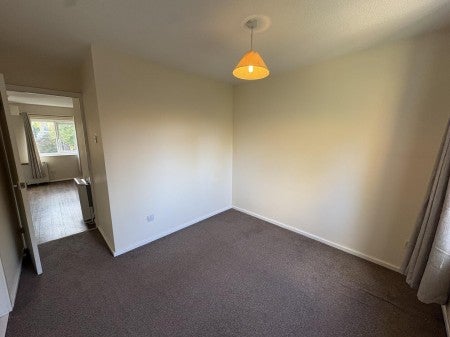 Flat Chaucer Close in Tamworth
