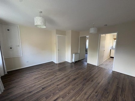 Flat Chaucer Close in Tamworth