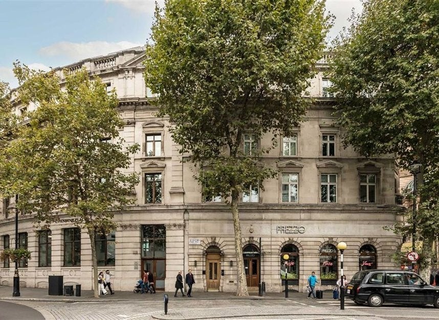 Flat St Martin's Place in City of Westminster