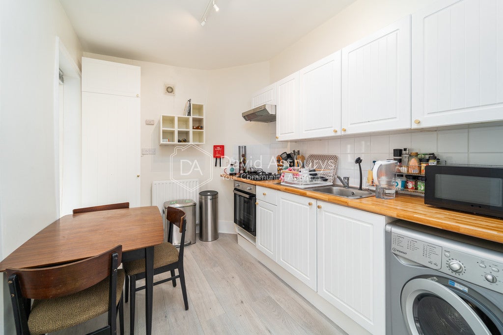 Flat New Street in City of London