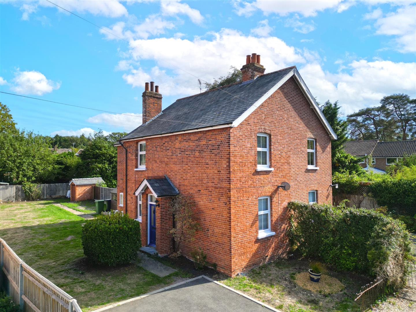 House Guildford Road in Surrey Heath