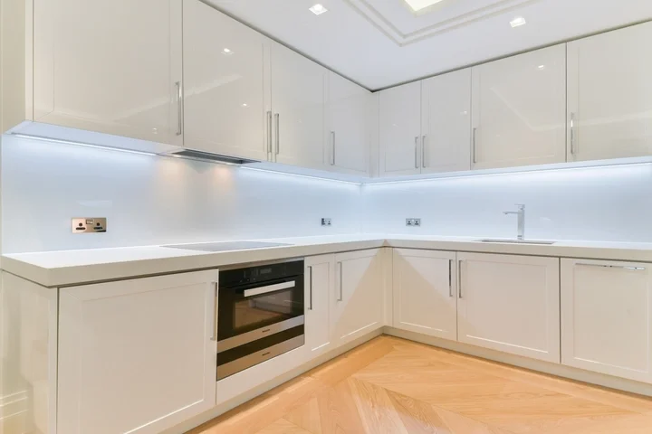 Flat Strand in City of Westminster