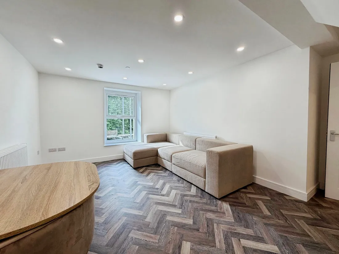 Flat Bedwas Road in Caerphilly
