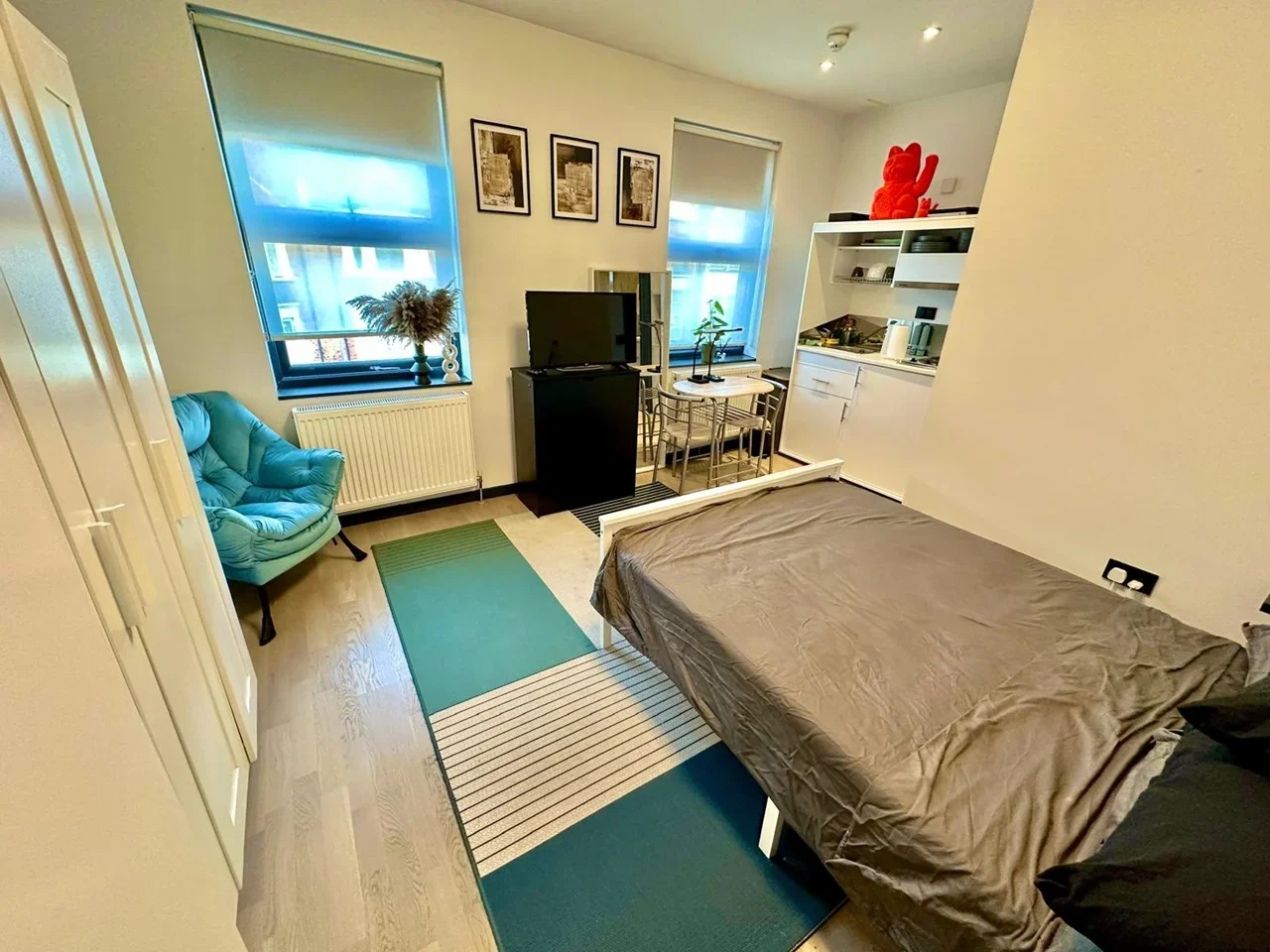 Room Beaconsfield Road in Greater London
