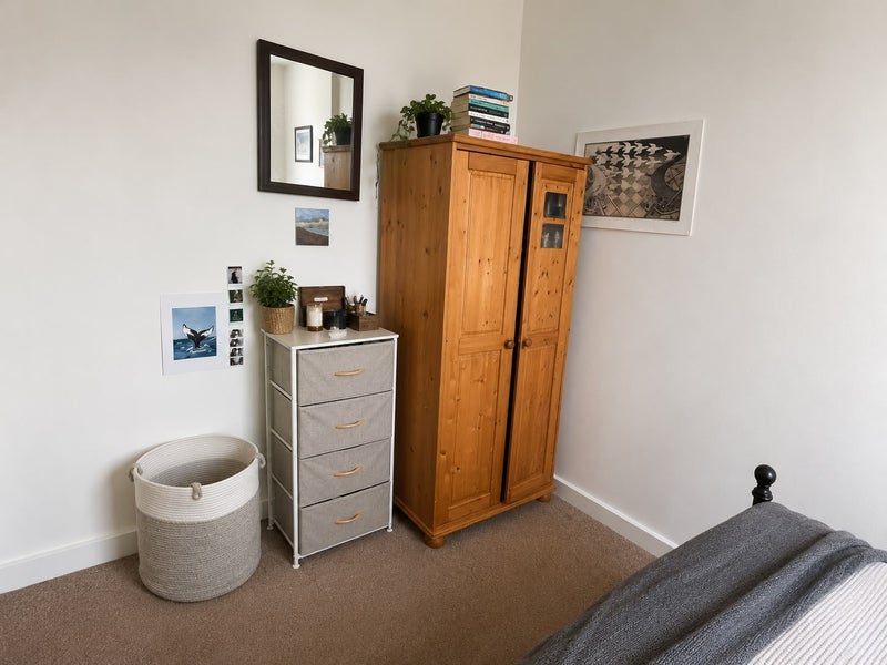 Room High Street in Greater London