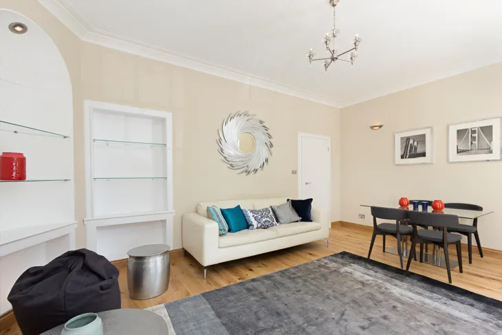Flat Lowndes Square in City of Westminster