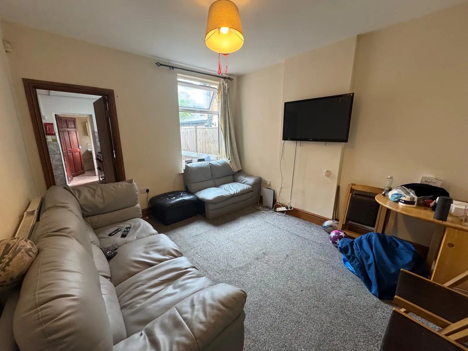 Flat Kimbolton Avenue in Nottingham