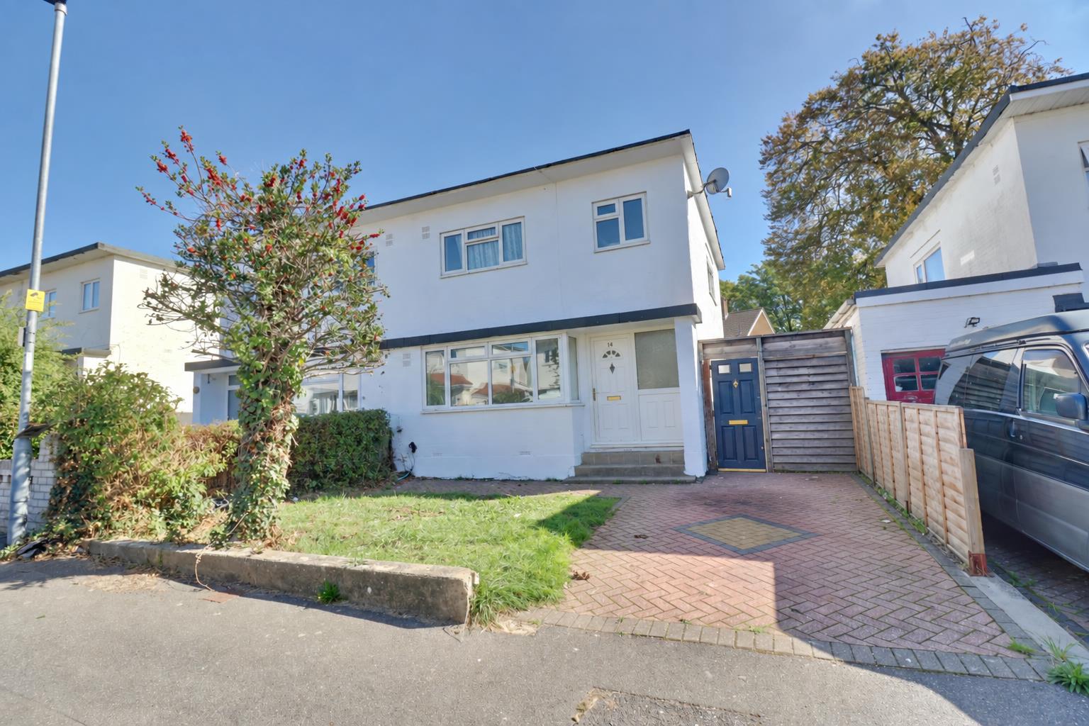 House Greenwood Avenue in Portsmouth