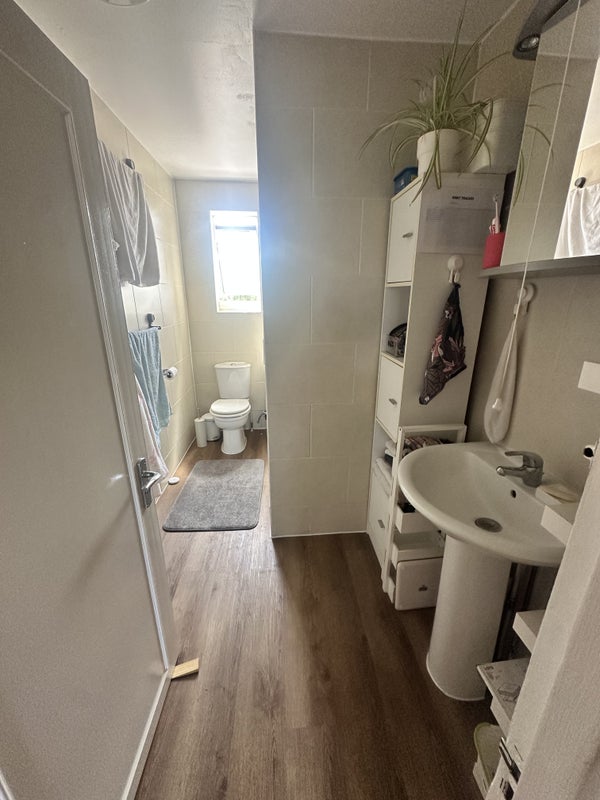 Room Westway in Greater London