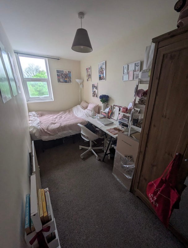 Room Westway in Greater London