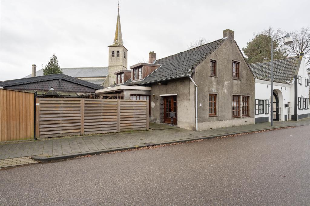 Huis Dorpstraat 25 in Buchten