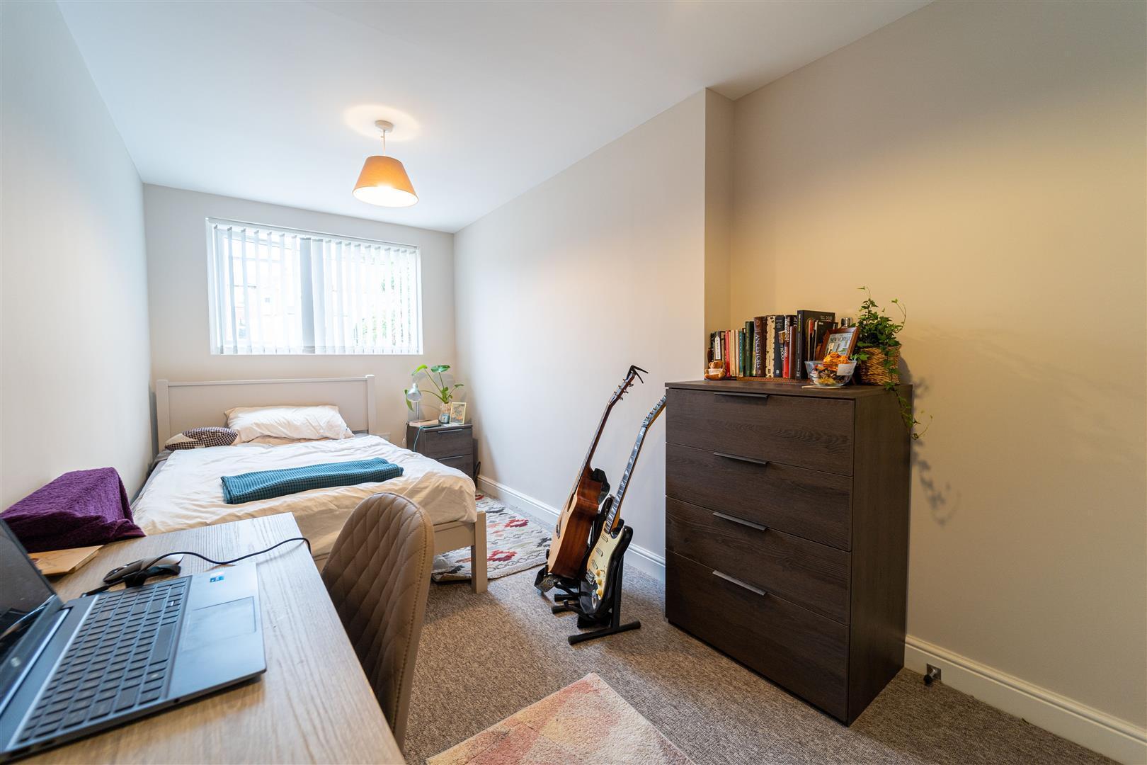 Flat Selly Hill Road in Birmingham