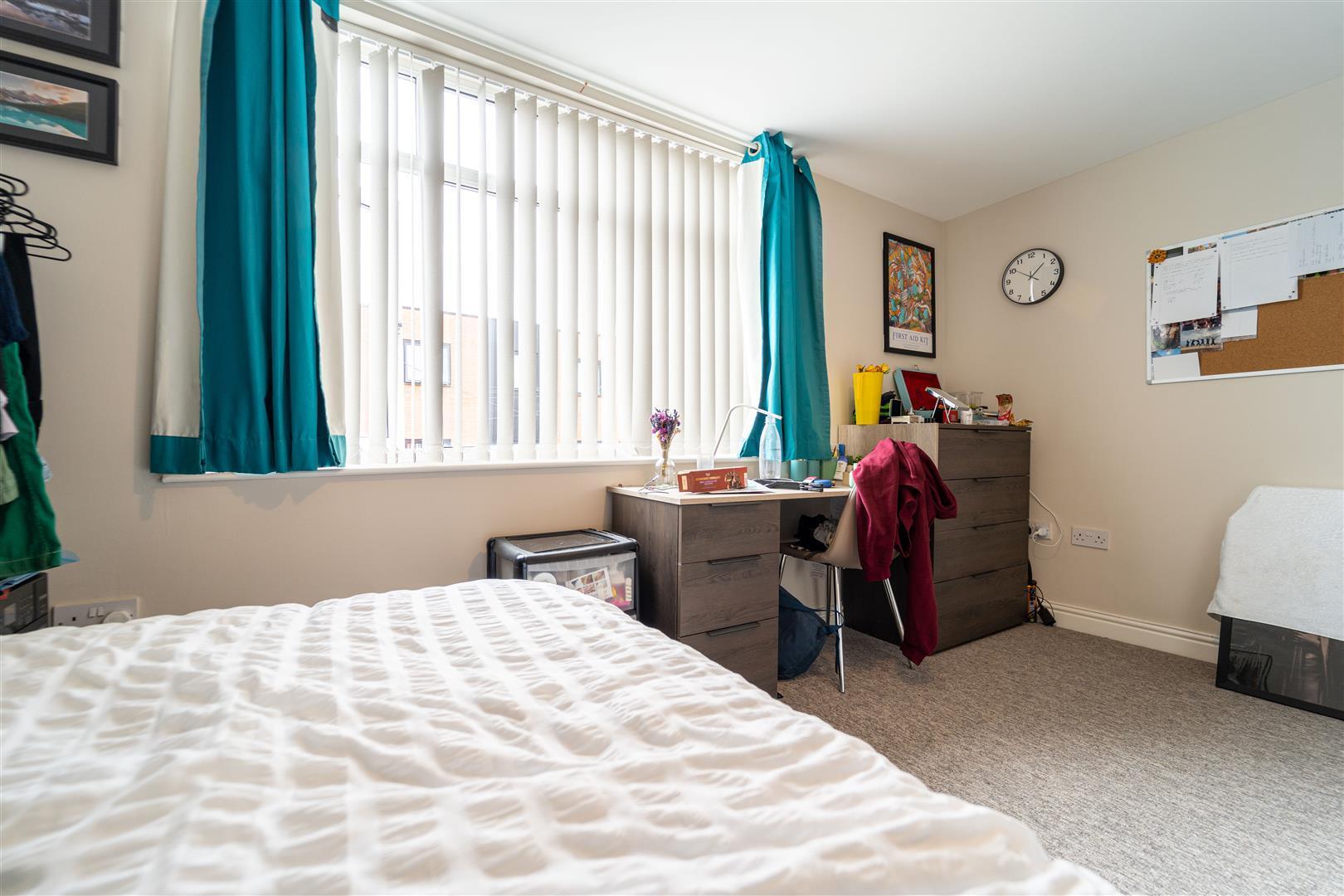 Flat Selly Hill Road in Birmingham