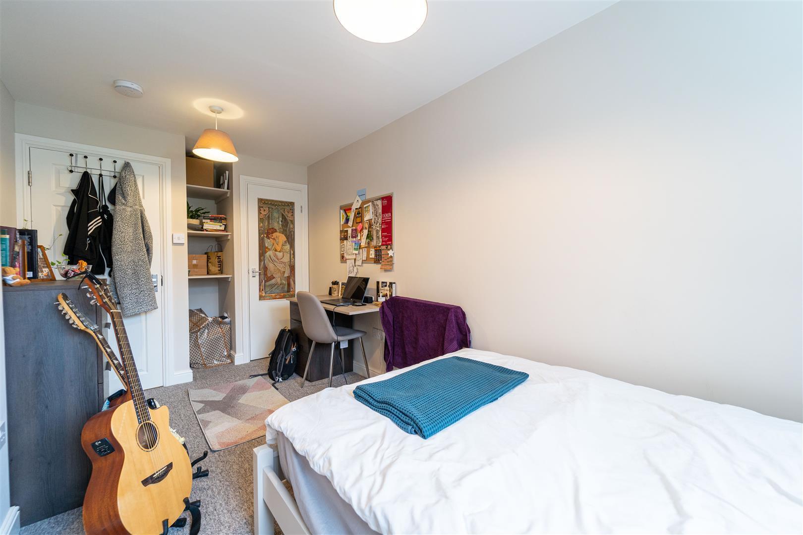 Flat Selly Hill Road in Birmingham