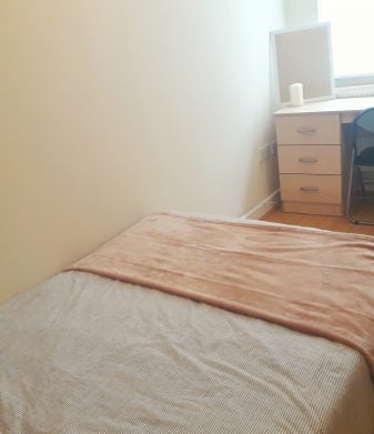 Flat Brighton Grove in Manchester