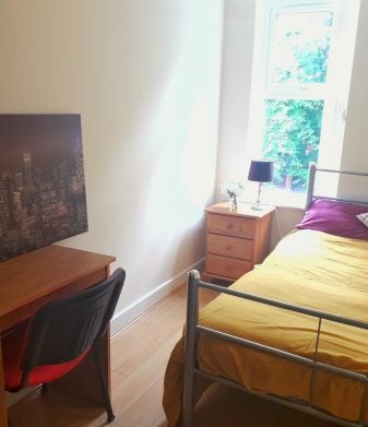 Flat Brighton Grove in Manchester