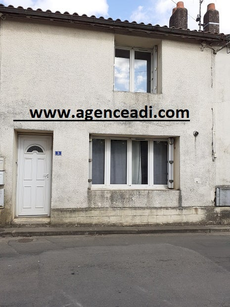 Maison Avenue du Président Wilson à Saint-Maixent-l'École