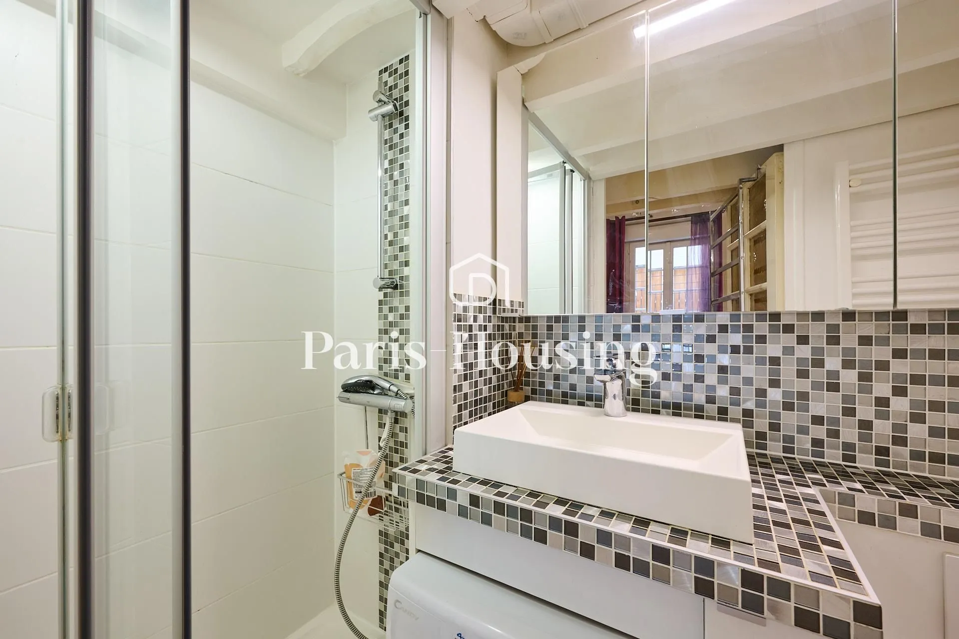 Flat Rue du Perche in Paris
