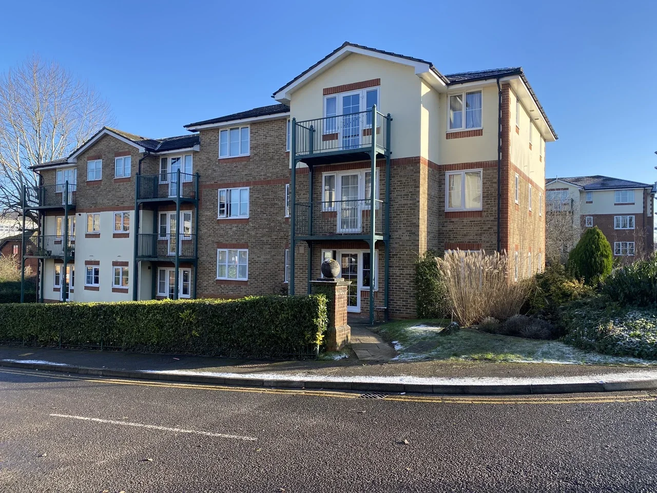 Flat Queen Alexandra Road in High Wycombe