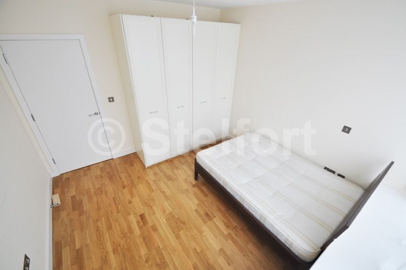 Flat Seven Sisters Road in Greater London