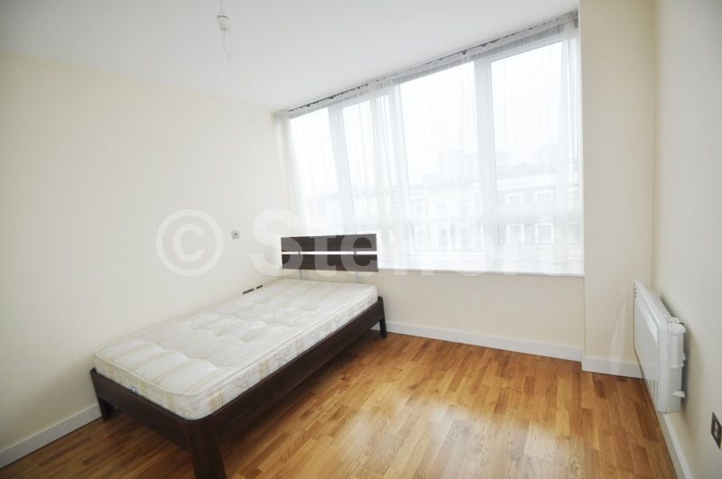 Flat Seven Sisters Road in Greater London