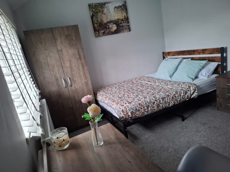 Room Wasdale Avenue in Bolton