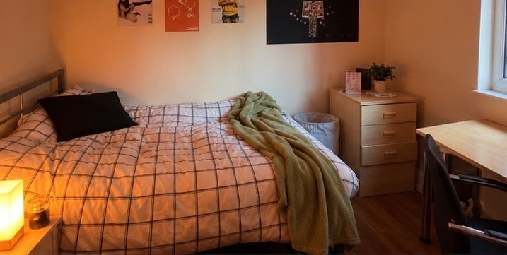 Room Moss Lane East in Manchester