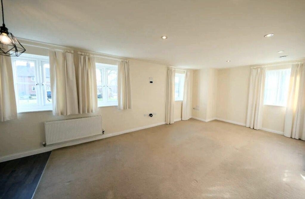 Flat John Clare Close in Oakham