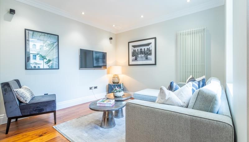 Flat Kensington Gardens Square in City of Westminster
