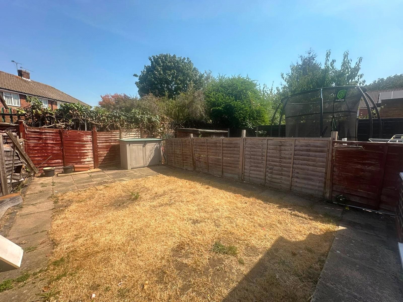 House Garrison Close in Greater London