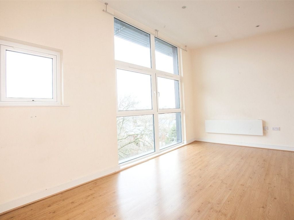 Flat Hither Green Lane in Greater London