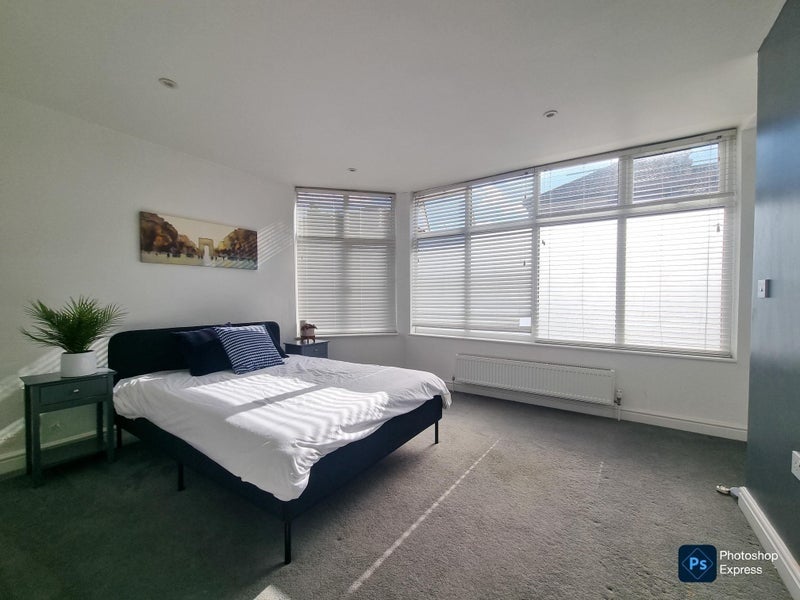 Flat Colston Road in Bristol