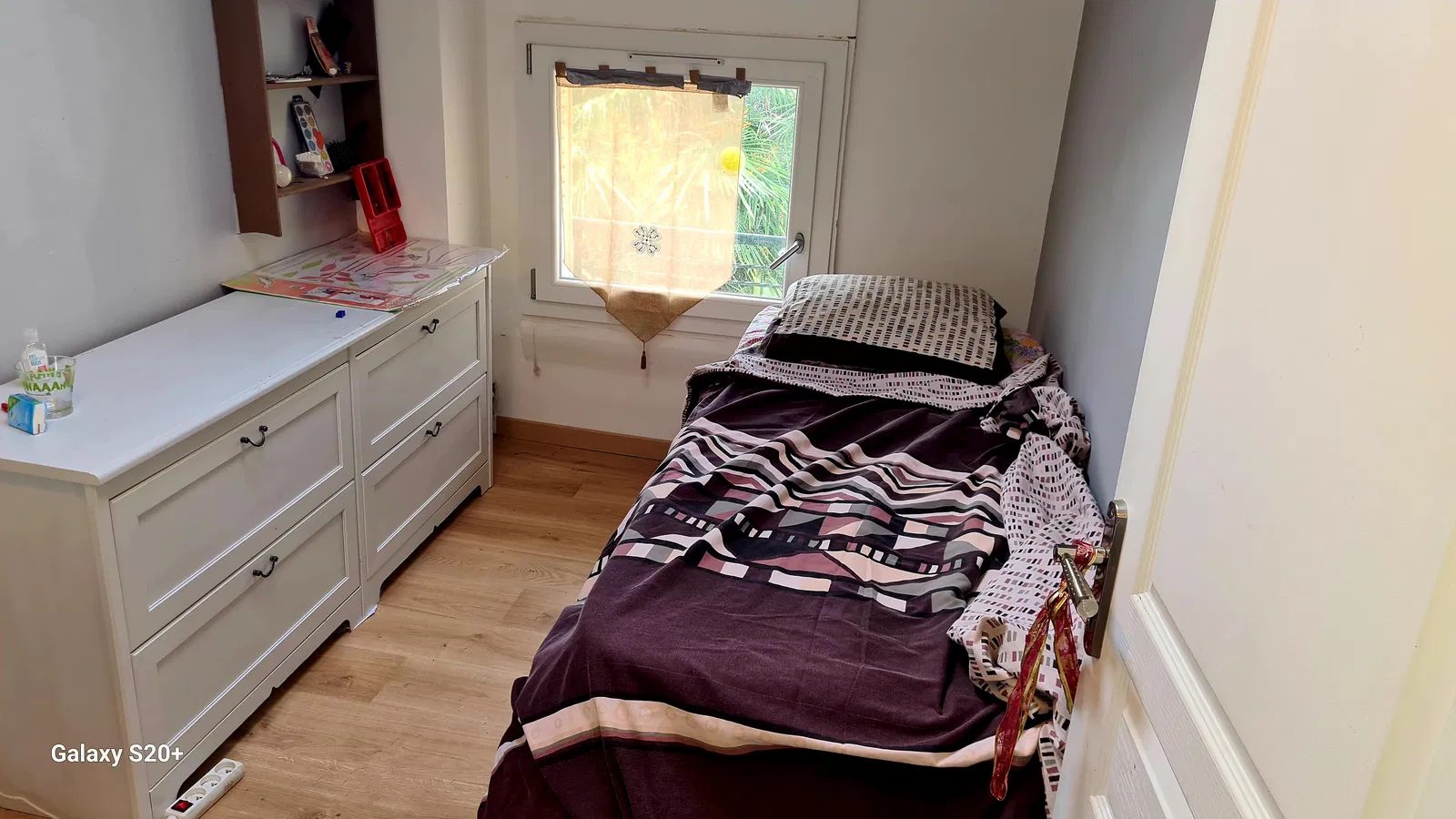 Chambre Rue des Vergers à Châtillon