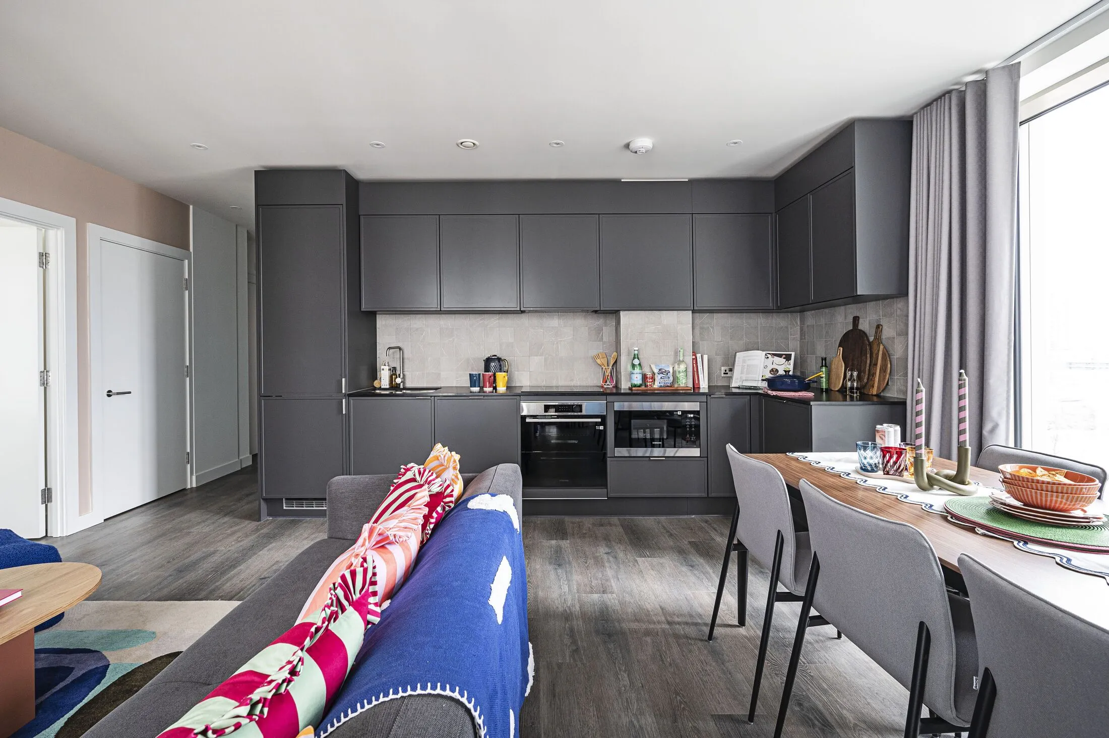 Flat Montfichet Road in Greater London