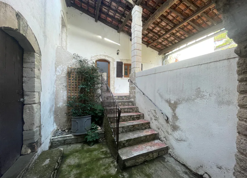Maison Rue du Porche à Rochegude