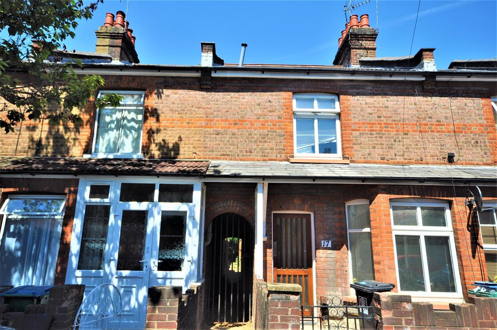 Room Hatfield Road in Watford