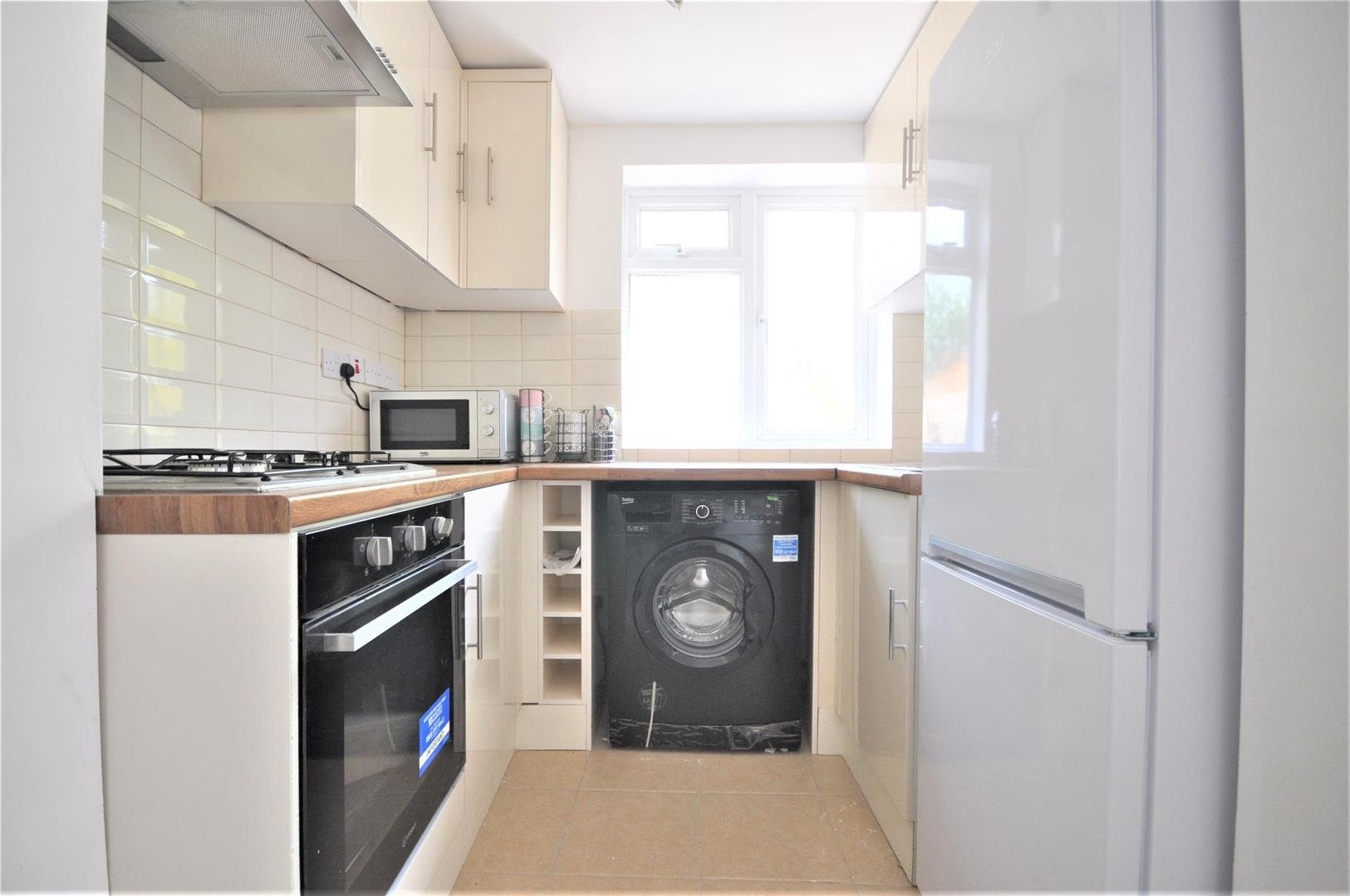 Room Hatfield Road in Watford