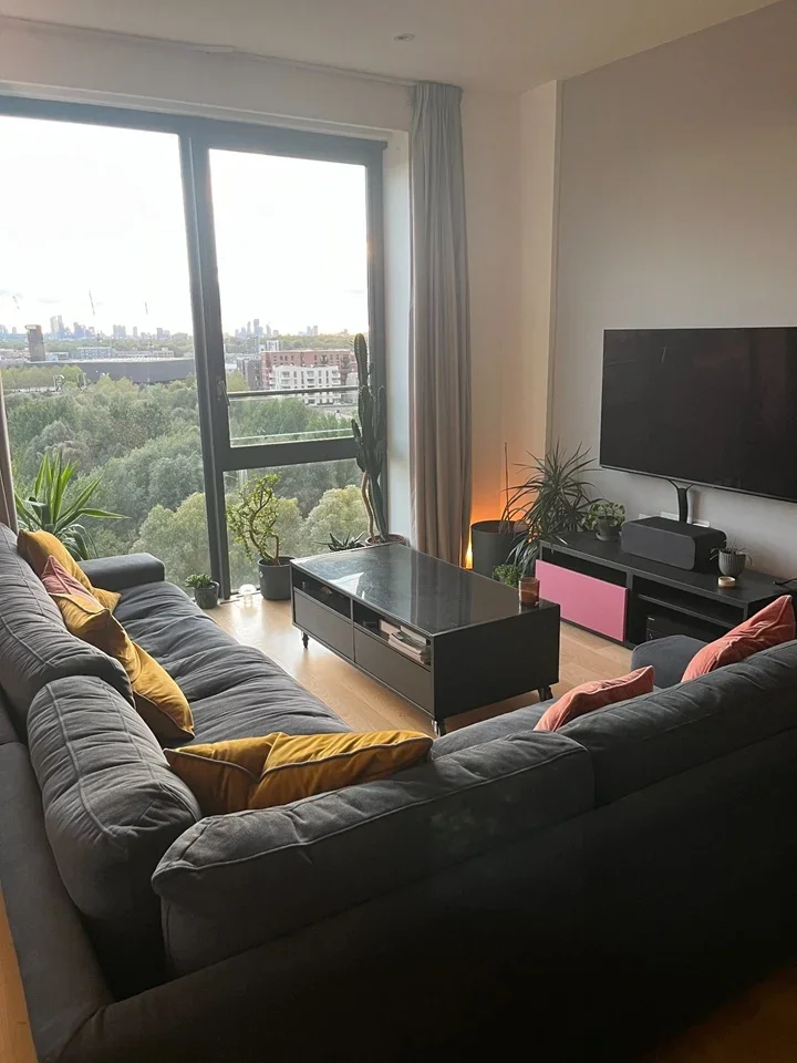Flat Olympic Park Avenue in Greater London