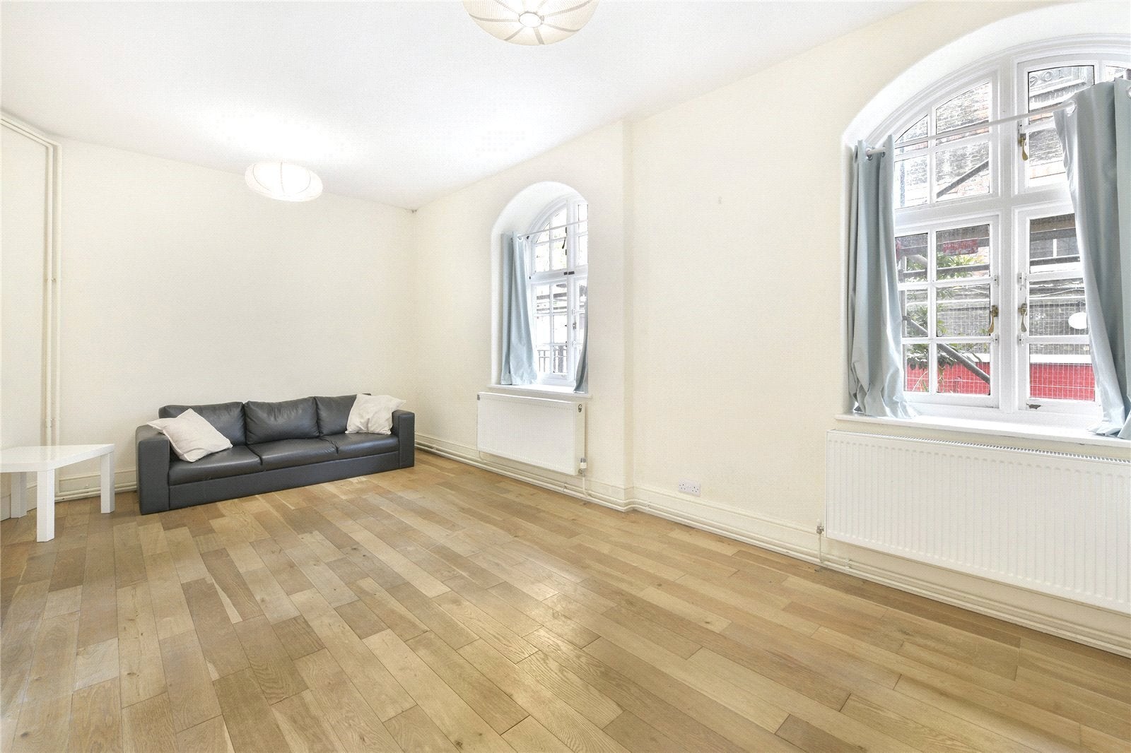 Flat Erasmus Street in City of Westminster