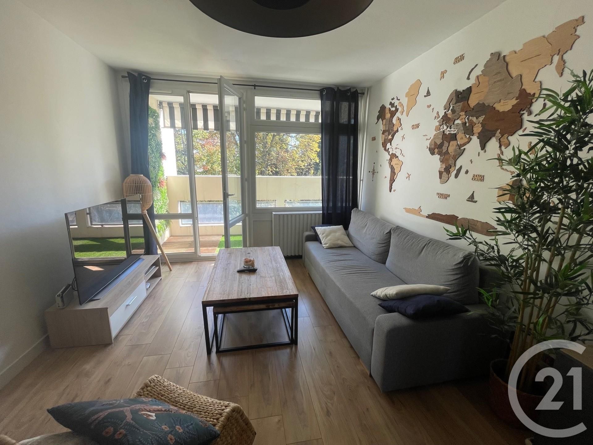 Flat Rue de la Glacière in Oullins-Pierre-Bénite