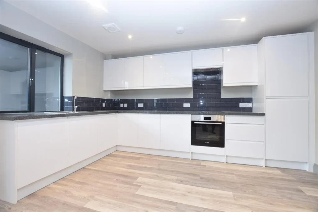 Flat St. Nicholas Way in Greater London