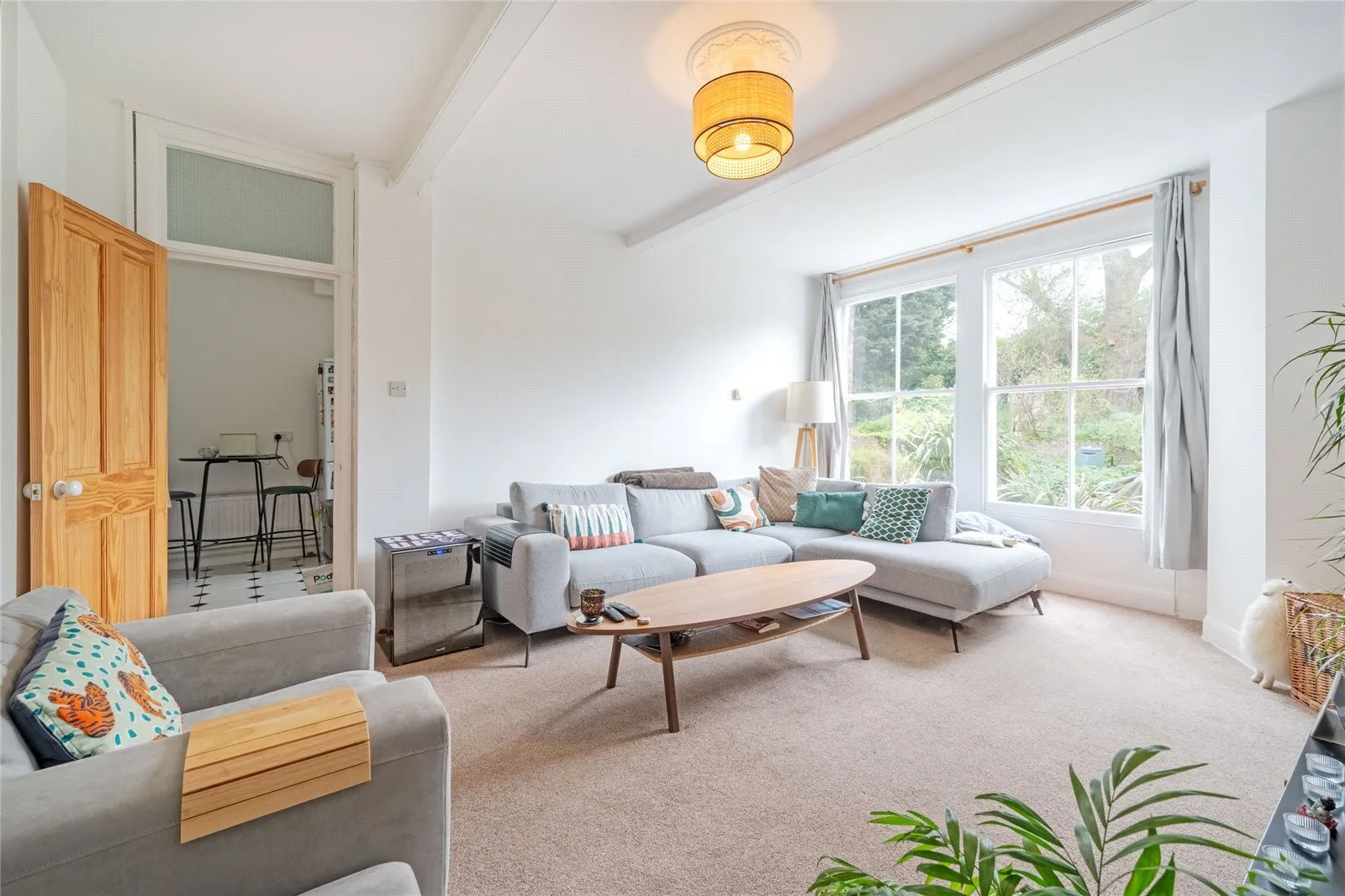Flat Brondesbury Villas in Greater London