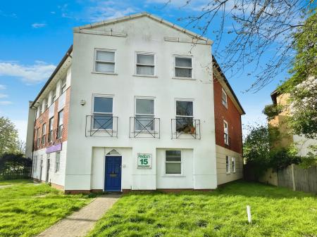 Flat Kingsway in Bedford