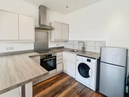 Flat Kingsway in Bedford