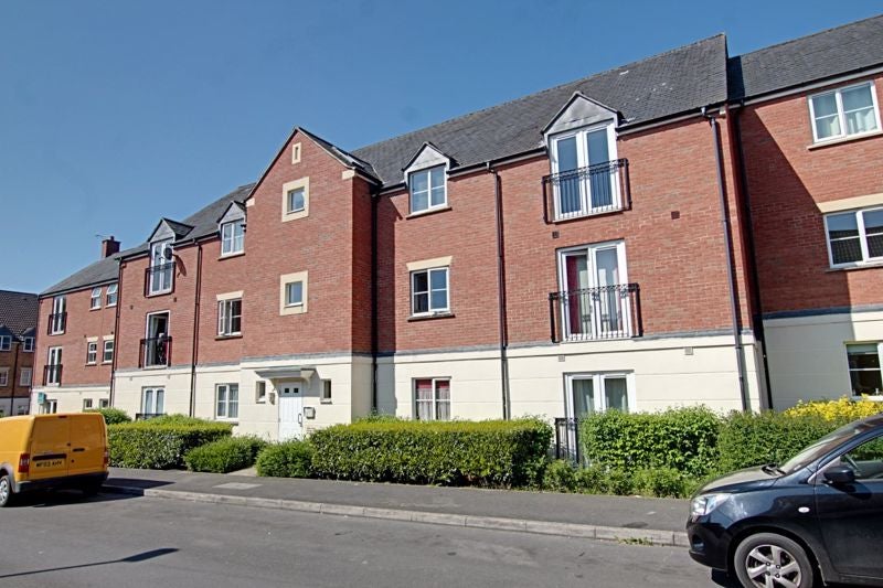 Flat Bessemer Close in Cardiff County